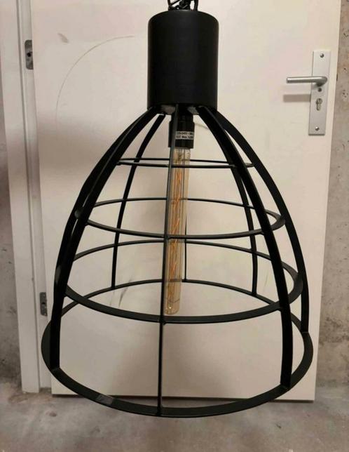 ZWARTE İNDUSTRİELE HANGLAMP MET LİCHTBOL, Huis en Inrichting, Lampen | Hanglampen, Zo goed als nieuw, Minder dan 50 cm, Ophalen
