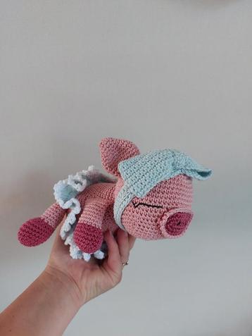 Gehaakt varkentje  beschikbaar voor biedingen