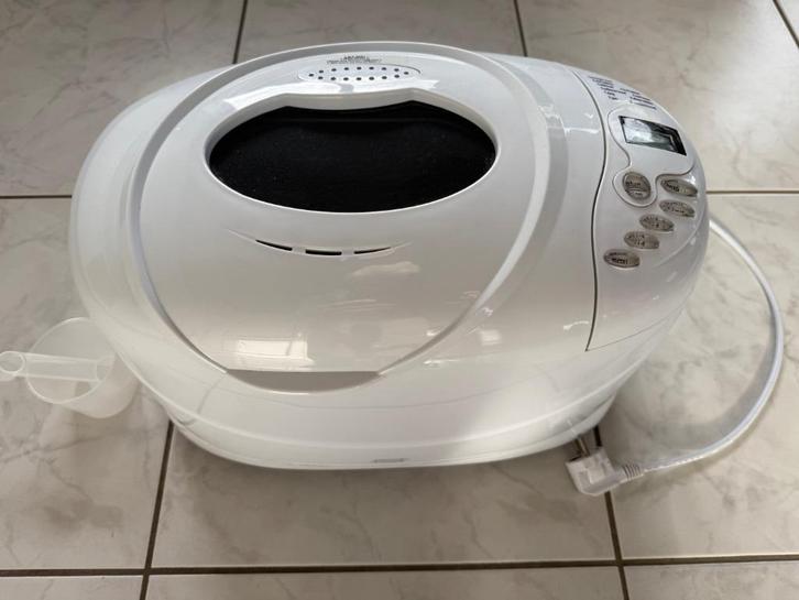 Quigg Broodbakmachine, Witgoed en Apparatuur, Broodbakmachines, Zo goed als nieuw, Met timer, 1200 tot 1600 gram deeg, Ophalen