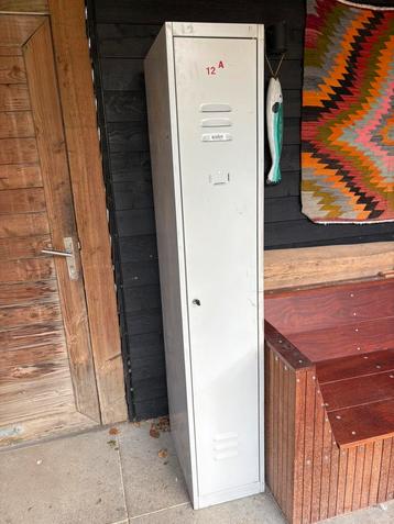 Industriële locker lockerkast beschikbaar voor biedingen