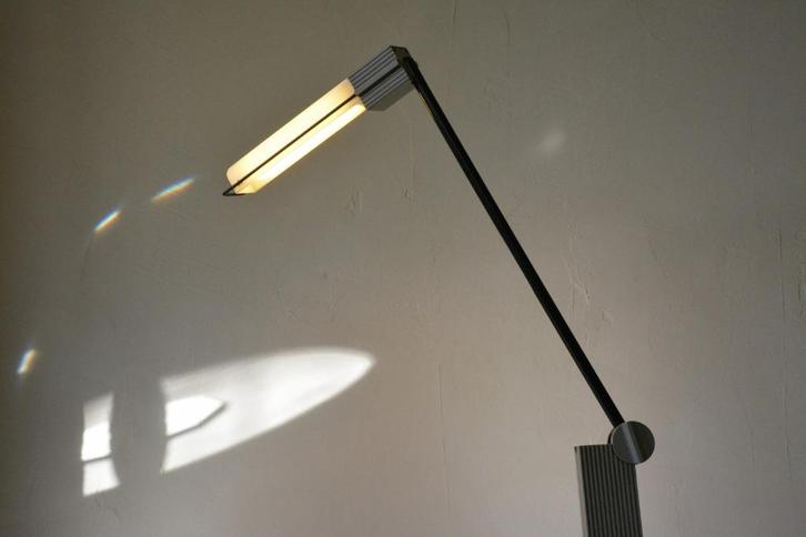 Bureaulamp design Alistro Ernesto Gismondi, Artemide 1983, Huis en Inrichting, Lampen | Overige, Gebruikt, Ophalen of Verzenden
