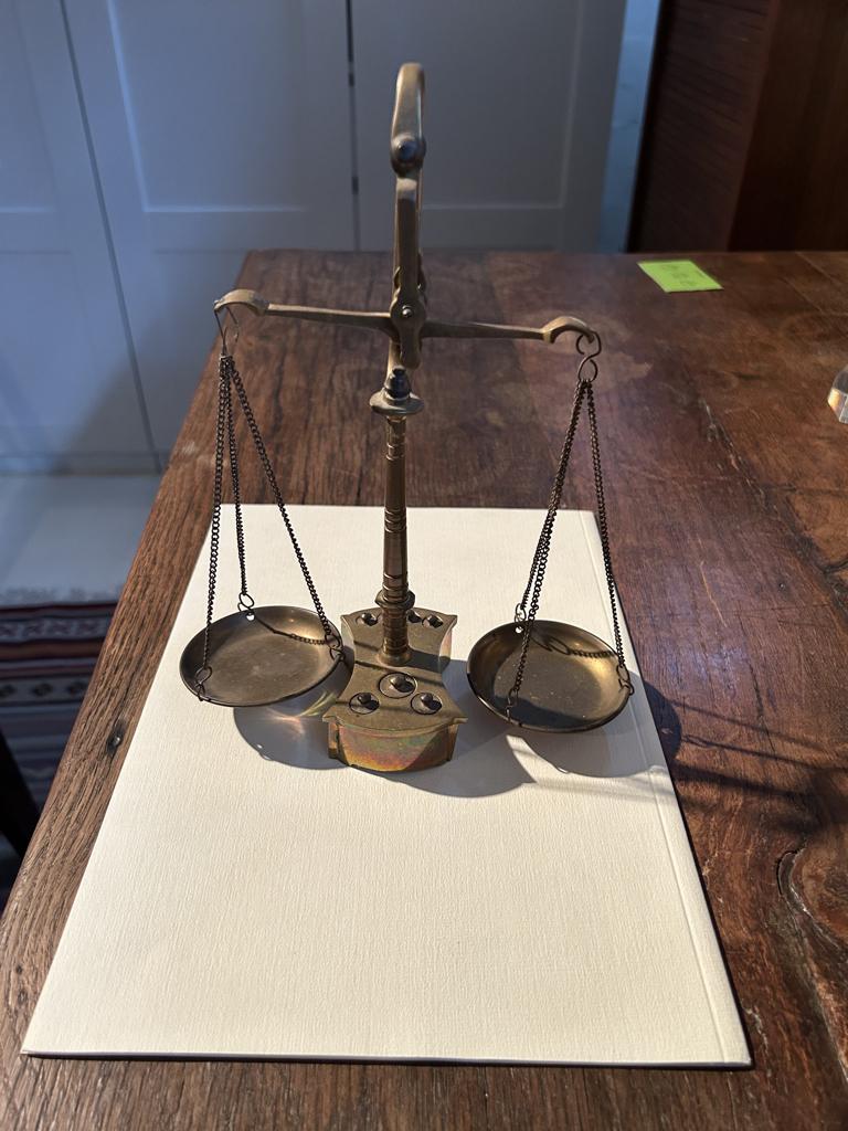 Antiek Koperen Tafel mg balansje, Ophalen of Verzenden