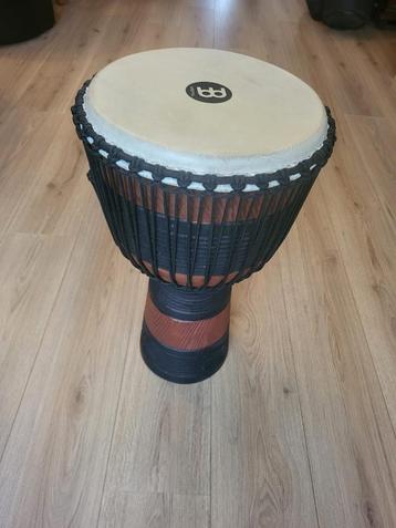 Meinl ADJ3-L Earth-serie djembe 12 inch + accessoires beschikbaar voor biedingen