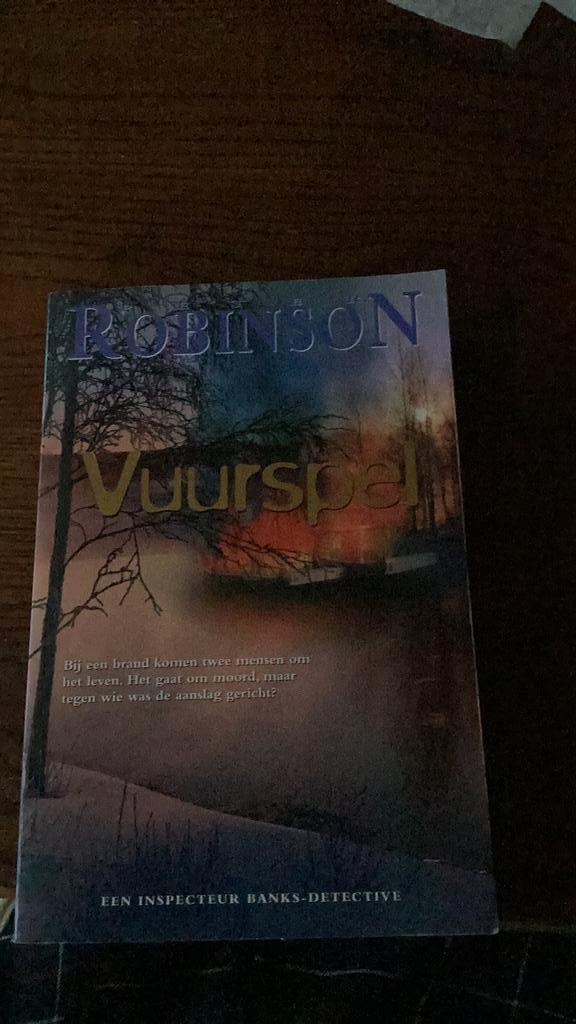 Peter Robinson - Vuurspel, Boeken, Detectives, Zo goed als nieuw, Ophalen of Verzenden