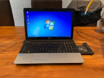Super nette 15,6 inch Acer  2.2 Ghz Core i3 Windows 7 laptop beschikbaar voor biedingen