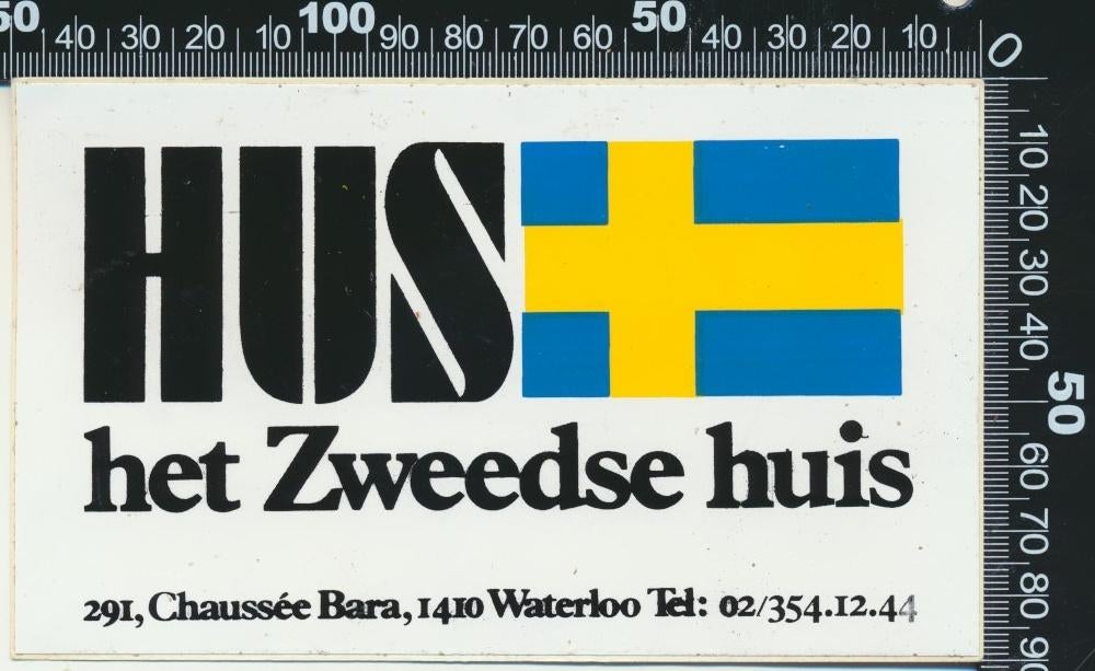 Sticker: Hus - Het Zweedse Huis - Waterloo, Verzamelen, Ophalen of Verzenden, Zo goed als nieuw, Bedrijf of Vereniging