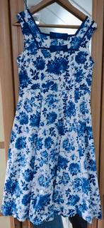 Jurk Wispering Ivy, Kleding | Dames, Jurken, Ophalen of Verzenden, Zo goed als nieuw, Onder de knie
