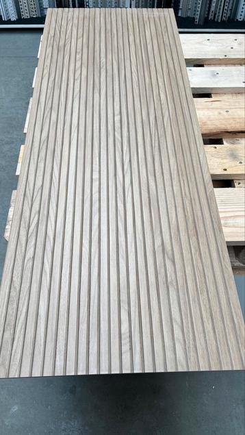 Houtlook wandtegels. 45x120 cm. 4,86 m2 beschikbaar voor biedingen
