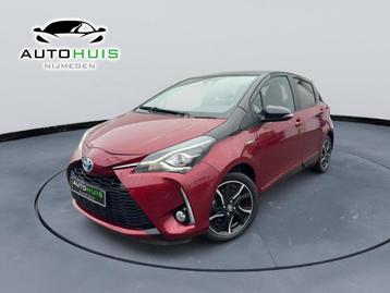 Toyota Yaris 1.5 Hybrid Dynamic BI-Tone Achteruitrijcamera l beschikbaar voor biedingen