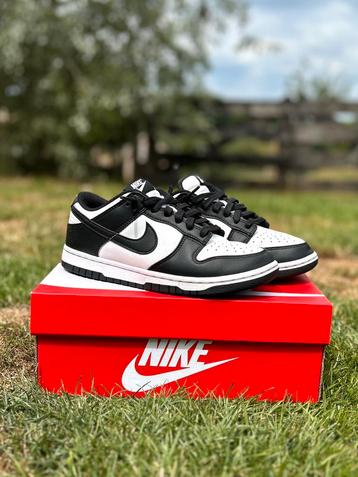Nike Dunk Low Panda maat 38 beschikbaar voor biedingen