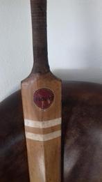 Antiek cricket bat met antieke lederen cricket bal, Antiek en Kunst, Curiosa en Brocante, Ophalen of Verzenden