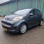 Peugeot 107 1.0 12V 5DR 2009 Grijs, Auto's, Peugeot, Voorwielaandrijving, 4 stoelen, 68 pk, Bedrijf