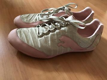 Vintage Puma Satin Pink  hardloop schoen dames beschikbaar voor biedingen