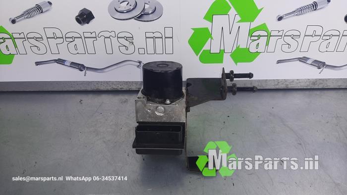 ABS Pomp van een Volkswagen Fox, Auto-onderdelen, Elektronica en Kabels, Volkswagen, Gebruikt, 6 maanden garantie, 12 maanden garantie