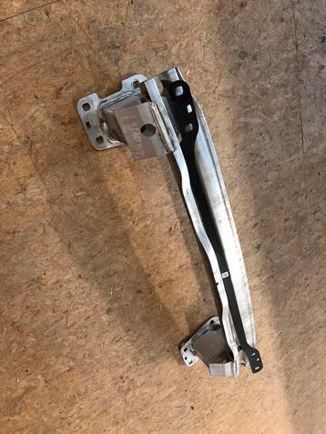 Audi Q7 4M achterbumper drager / bumperbalk aluminium beschikbaar voor biedingen