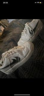 Nike Air Force Next Nature, Kleding | Dames, Schoenen, Ophalen, Wit, Nike Air, Sneakers of Gympen