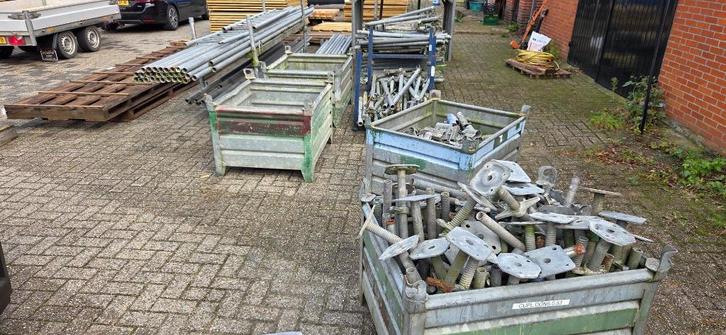 steiger materiaal, Doe-het-zelf en Verbouw, Steigers, Gebruikt, Gevelsteiger, 2 tot 5 meter, Ophalen of Verzenden