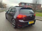 Volkswagen Golf 7 2.0 TSI GTI 300PK PANO 5D DSG 2015 Zwart, Stof, Zwart, 4 cilinders, 1984 cc