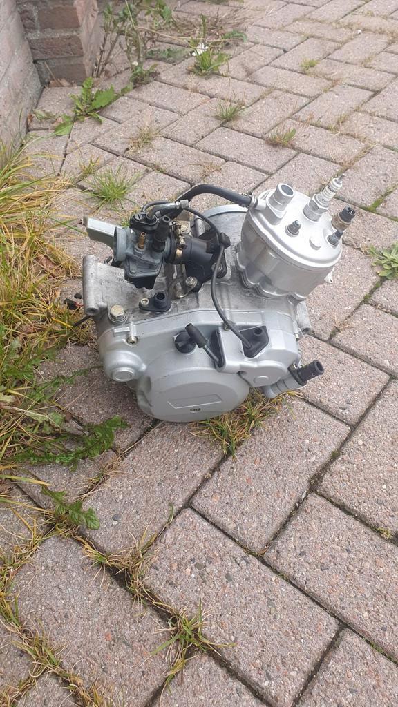 Aprilia AM6 50cc (49.9cc ) motorblok met uitlaat en carb, Fietsen en Brommers, Brommeronderdelen | Scooters, Zo goed als nieuw