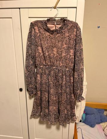 Leuke meisjes jurk met vlinderprint beschikbaar voor biedingen