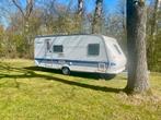Hobby 500 KMFE de luxe AIRCO, VOORTENT, Caravans en Kamperen, Hobby, Overige typen, 7 tot 8 meter, Schokbreker