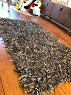 Suède-achtig leder tapijt, vintage vloerkleed, super hip!, 100 tot 150 cm, 200 cm of meer, Ophalen of Verzenden, Zo goed als nieuw