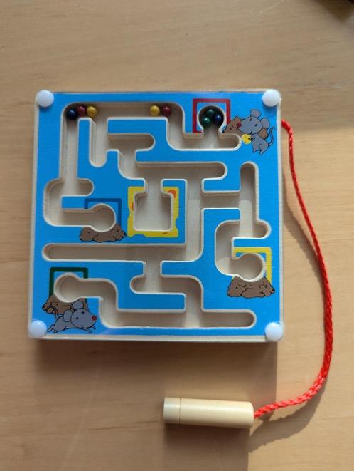 Houten magneet spelletje, Kinderen en Baby's, Speelgoed | Houten speelgoed, Zo goed als nieuw, Overige typen, Ophalen