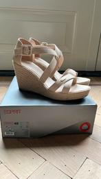 Sandalen Esprit sleehak mt 40, Kleding | Dames, Schoenen, Ophalen of Verzenden, Zo goed als nieuw, Roze