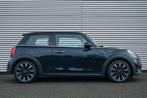 MINI Hatchback Cooper Classic Automaat / LED / Airconditioni, Auto's, Parkeersensor, 136 pk, Gebruikt, Met garantie (alle)