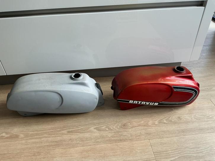 BATAVUS MK SERIE 2 BENZINE TANKEN IZGST EN SPATBORDEN RACE, Fietsen en Brommers, Brommeronderdelen | Oldtimers, Gebruikt, Batavus