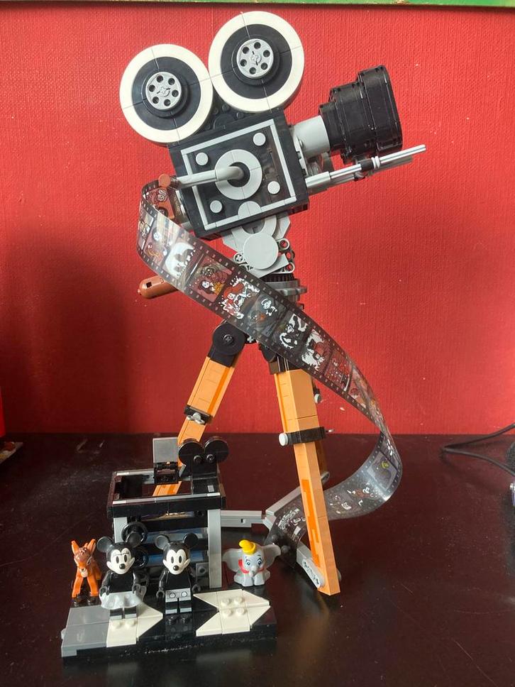 LEGO Disney Camera 43230 - Complete set met minifiguren, Kinderen en Baby's, Speelgoed | Duplo en Lego, Zo goed als nieuw, Lego