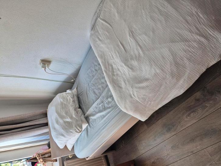 eenpersoonsbedden, Huis en Inrichting, Slaapkamer | Slaapbanken, Gebruikt, 90 cm, Eenpersoons, Wit, Grijs, Ophalen