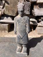 Beeld van een krijger, uit het Terracottaleger bij Xi’an, Antiek en Kunst, Kunst | Beelden en Houtsnijwerken, Ophalen of Verzenden