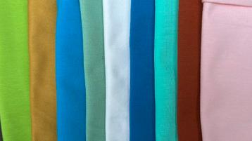 9 strookjes unie tricot beschikbaar voor biedingen