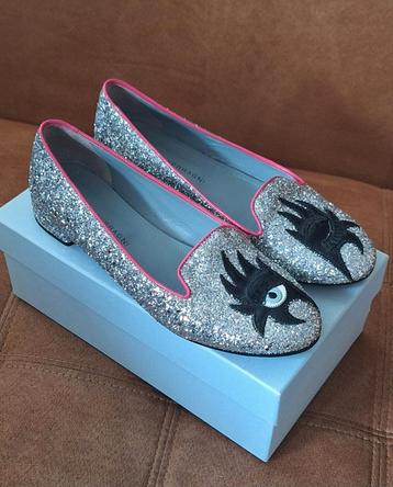 Chiara Ferragni silver glitter wink eye ballerina schoen beschikbaar voor biedingen