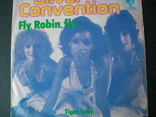 SILVER CONVENTION met FLY ROBIN FLY (1975) in goede staat, Cd's en Dvd's, Vinyl Singles, Single, Pop, 7 inch, Verzenden