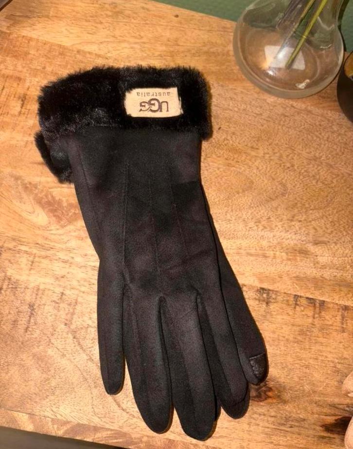 UGG Handschoenen €19,98, Kleding | Heren, Mutsen, Sjaals en Handschoenen, Nieuw, Handschoenen, Ophalen of Verzenden