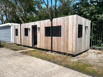 Chique Houten Tiny House / Woning / 9 bij 3 Meter beschikbaar voor biedingen