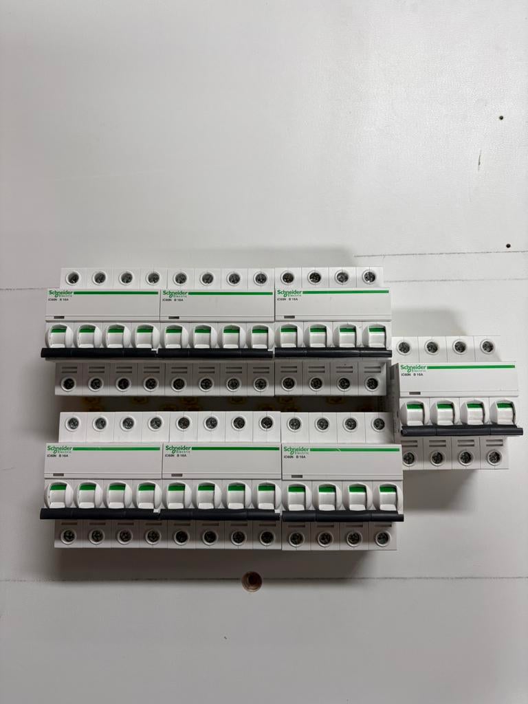 Schneider elektric B16A/C16A installatie automaten, Doe-het-zelf en Verbouw, Ophalen of Verzenden, Nieuw, Overige typen