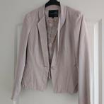 Beige jasje attentif, Kleding | Dames, Jasjes, Kostuums en Pakken, Ophalen of Verzenden, Zo goed als nieuw, Maat 38/40 (M), Beige