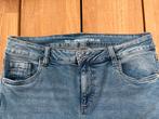 Nieuwe Straight-Leg Jeans - Maat 42, Kleding | Dames, Spijkerbroeken en Jeans, Ophalen of Verzenden, Nieuw, Blauw, W33 - W36 (confectie 42/44)