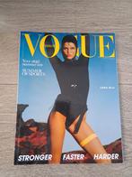 Vogue juli/augustus 2021, Ophalen of Verzenden, Gelezen