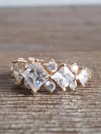 14 krt Gouden ring bezet met zirkonias
3.89 gram
Ringmaat 17, Ophalen, Zo goed als nieuw, 17 tot 18, Dame