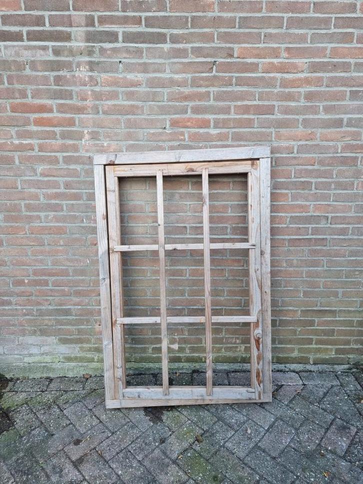 Ongebruikt douglas raam zonder glas, Doe-het-zelf en Verbouw, Glas en Ramen, Zo goed als nieuw, Gevelraam of Ruit, Ophalen
