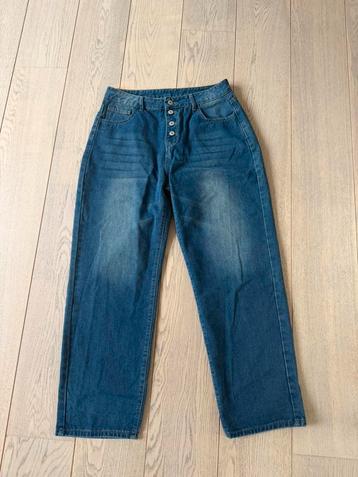 Barrel jeans met knopen beschikbaar voor biedingen