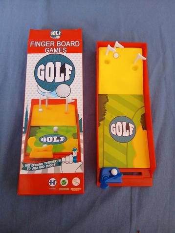 Mini Golf Finger Board Game - Cadeautip! beschikbaar voor biedingen