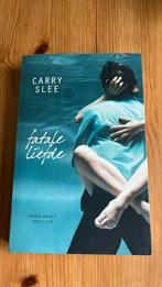 Carry Slee fatale liefde, Boeken, Kinderboeken | Jeugd | 13 jaar en ouder, Ophalen of Verzenden, Zo goed als nieuw