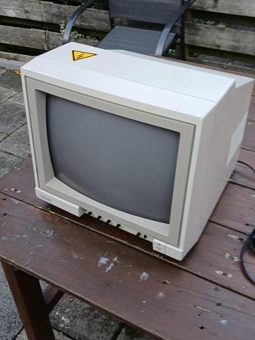 commodore of amiga monitor  1084S     Stereo met 2 speakers  beschikbaar voor biedingen