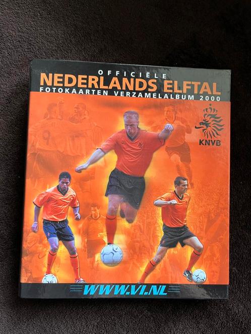 Officiële Nederlands Elftal fotokaarten verzamelalbum 2000, Verzamelen, Sportartikelen en Voetbal, Zo goed als nieuw, Ophalen of Verzenden