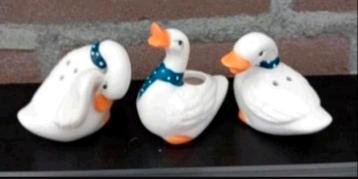 Porselein set eenden zout en peper prikkers vintage  beschikbaar voor biedingen